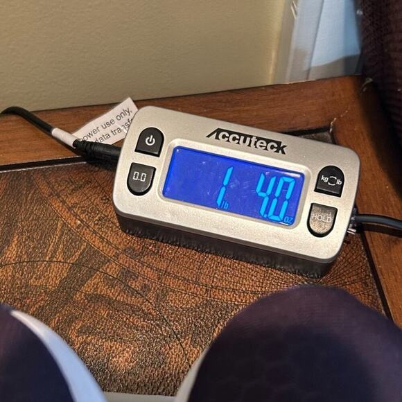 Nike Shoes Womens 11 Black Hyper Pink Cave Purple Legend Essential 2 Shoes NEW - Picture 12 of 12